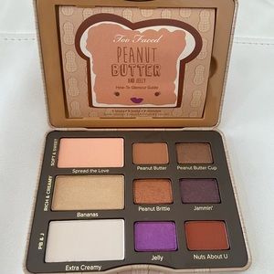 NWT! 🥜PEANUT BUTTER AND JELLY TWO FACED PALETTE 🥜